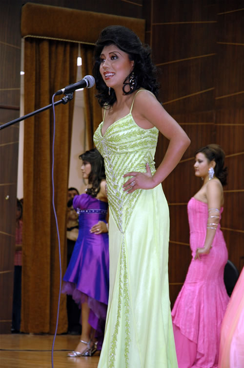 SE&Ntilde;ORITA NOVATO UNIVERSIDAD TECNICA DE AMBATO 2009